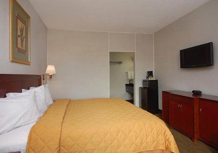 Quality Airport - Cruise Port Inn