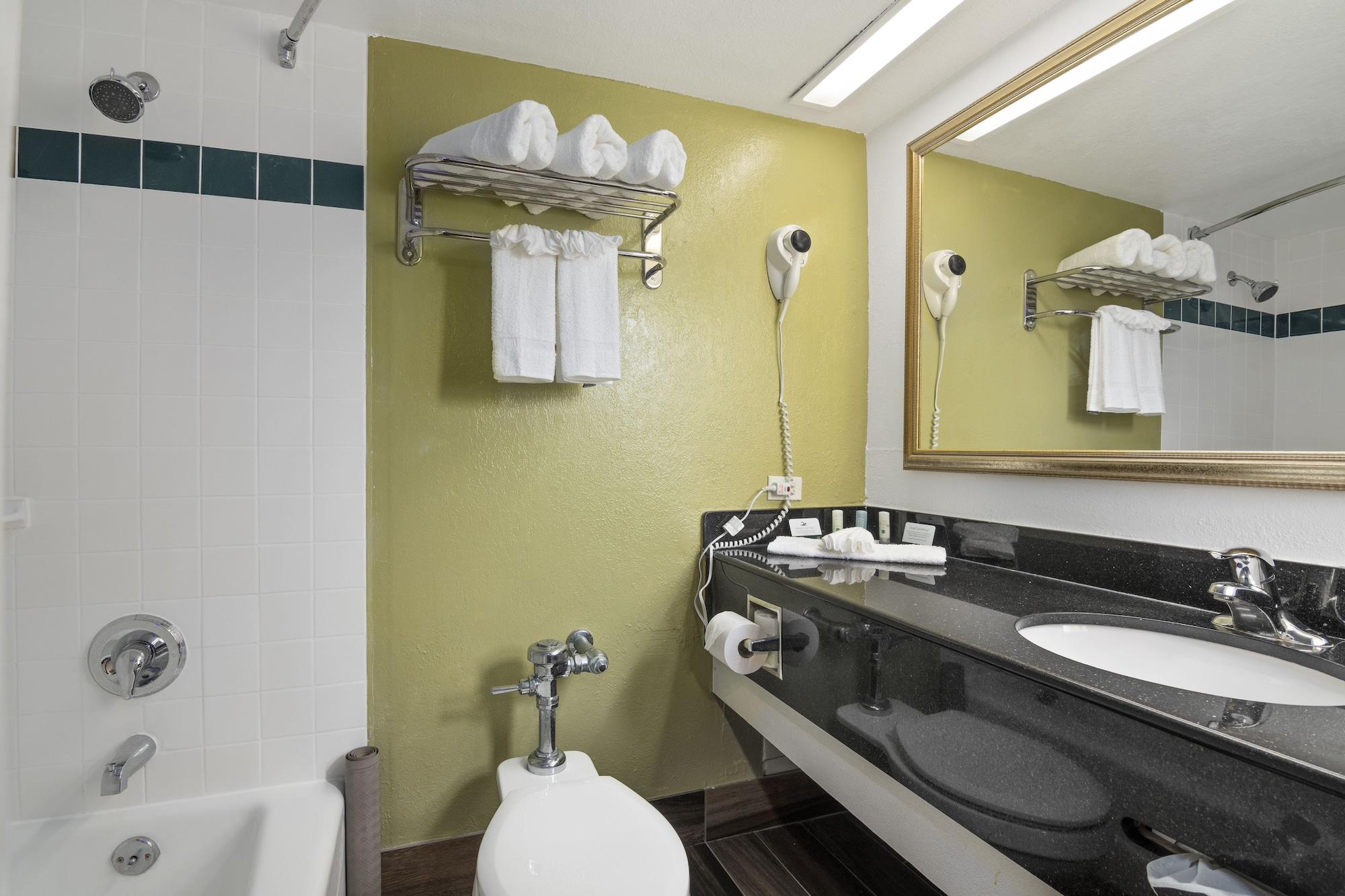 Quality Airport - Cruise Port Inn Tampa