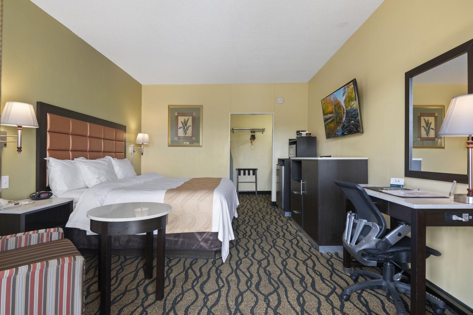 Quality Airport - Cruise Port Inn