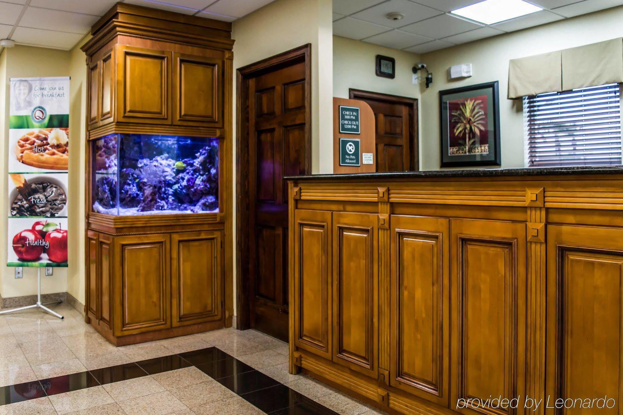 Quality Airport - Cruise Port Inn 2*