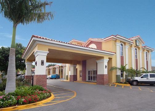 Quality Airport - Cruise Port Inn